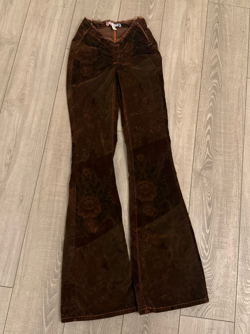 Urban Outfitters Brown Floral Stretch Lowcut Flare Pants Y2K Boho Sz 25